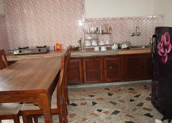 Guest house Eusi Serling *